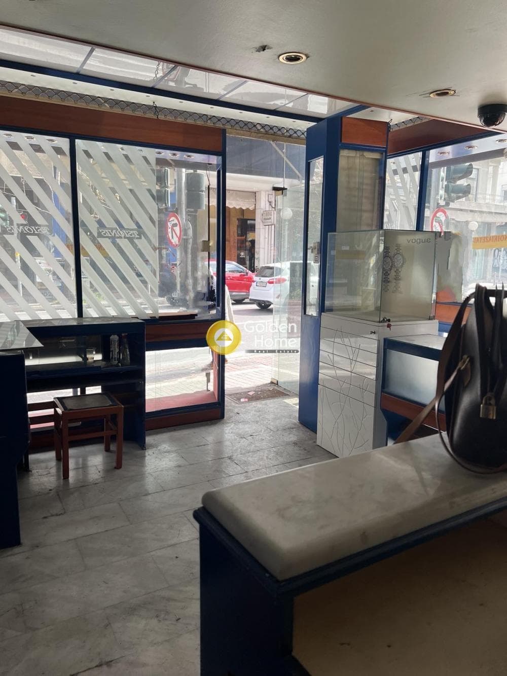 Retail Store in Dafni, Dafni — Photo 4 of 5