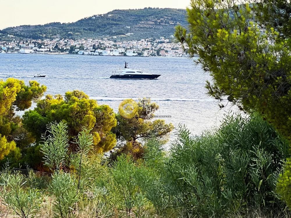 Building Plot in Vergeika, Spetses — Photo 4 of 4