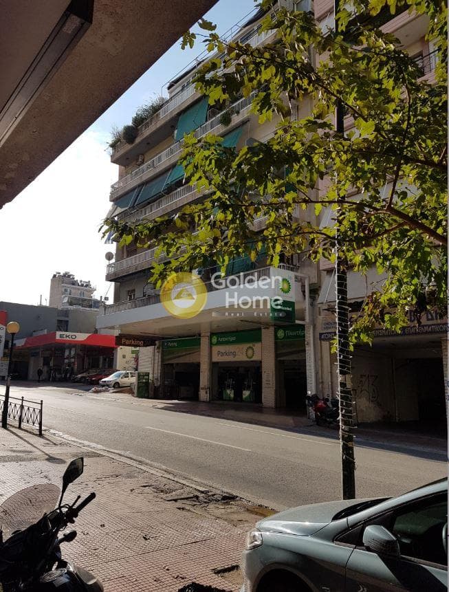 Parking Space in Agios Ioannis, Neos Kosmos — Photo 1 of 2
