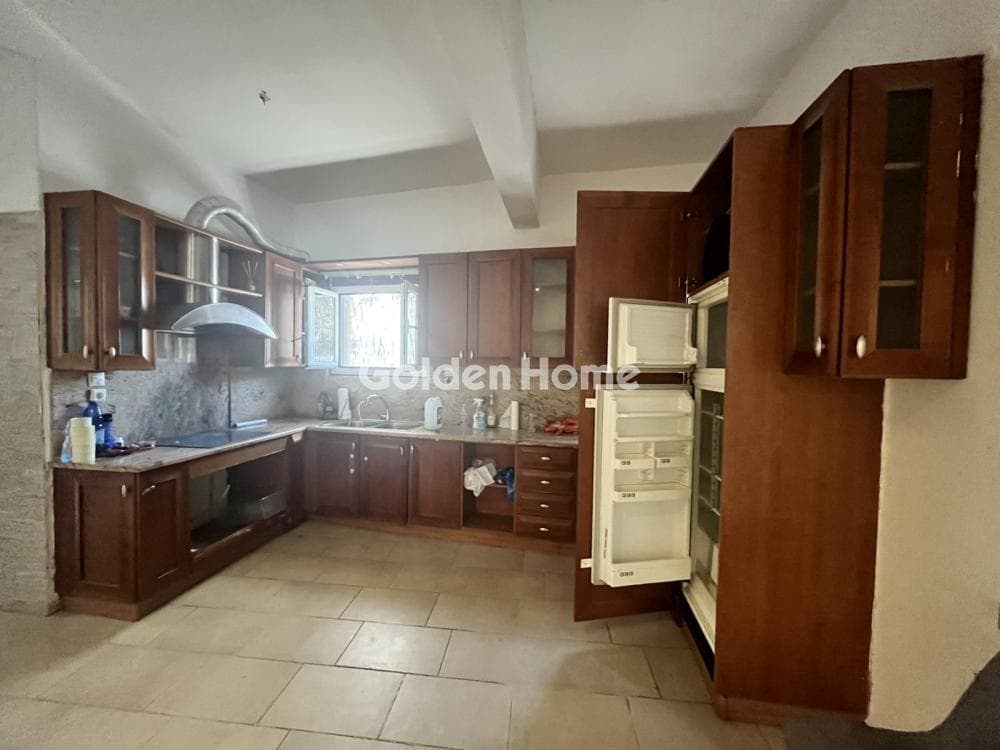 Apartment in Profitis Ilias, Chaidari — Photo 1 of 16