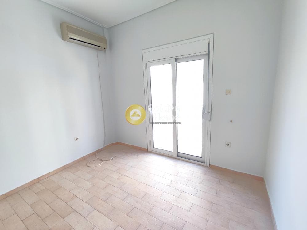 Apartment in Agios Vasileios, Piraeus — Photo 17 of 32