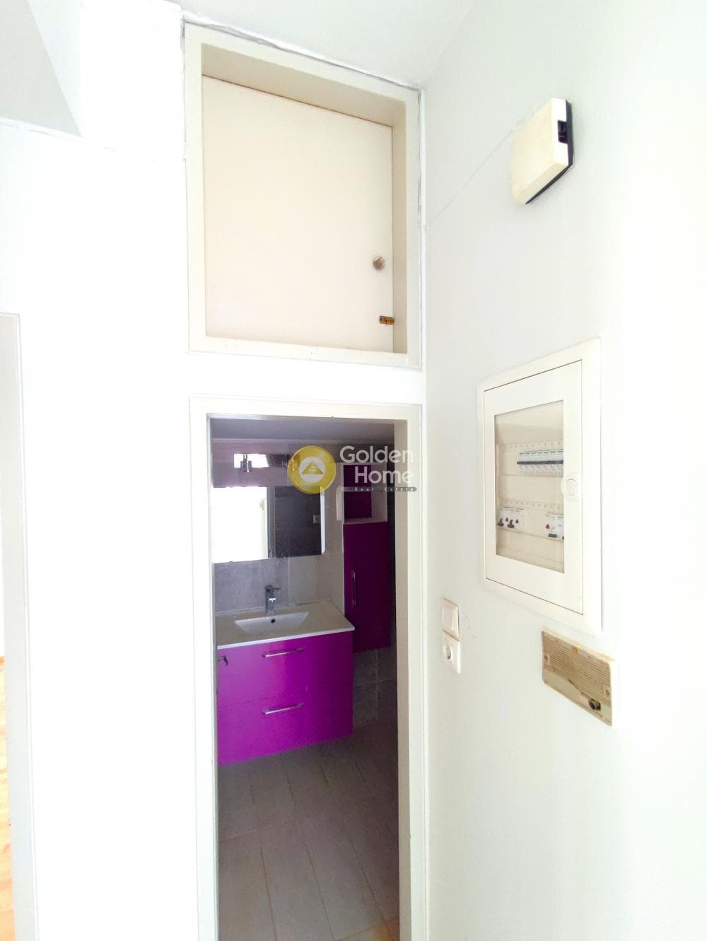 Apartment in Agios Vasileios, Piraeus — Photo 25 of 32