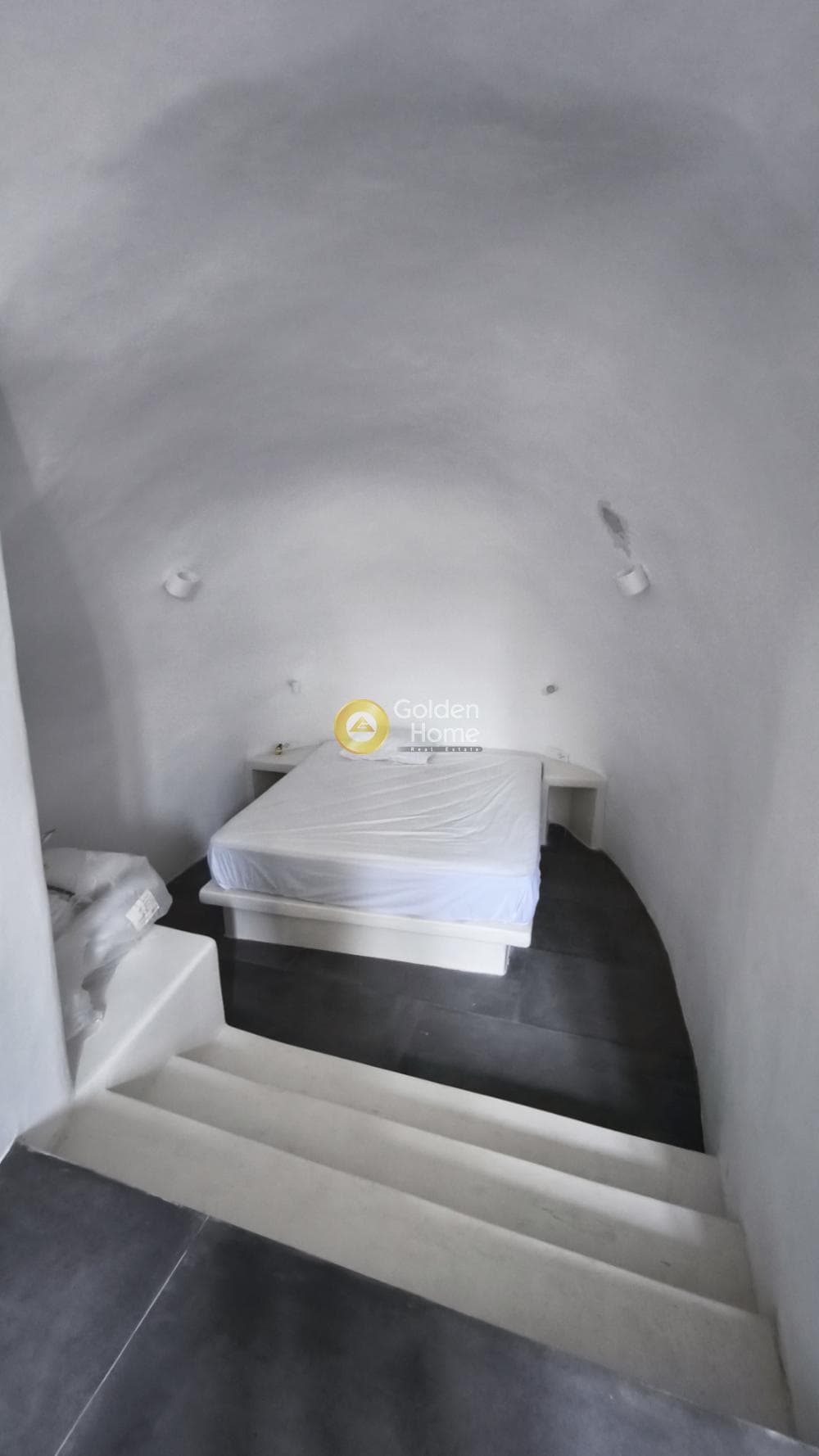 Building Plot in Oia, Santorini — Photo 8 of 12