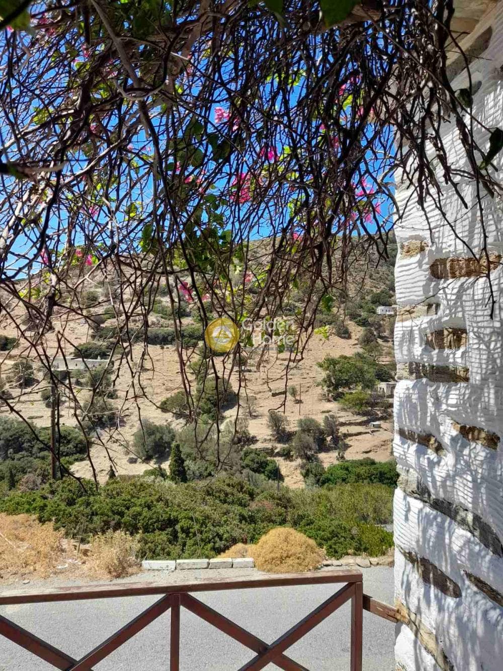 House in Kato Fellos, Andros — Photo 2 of 25