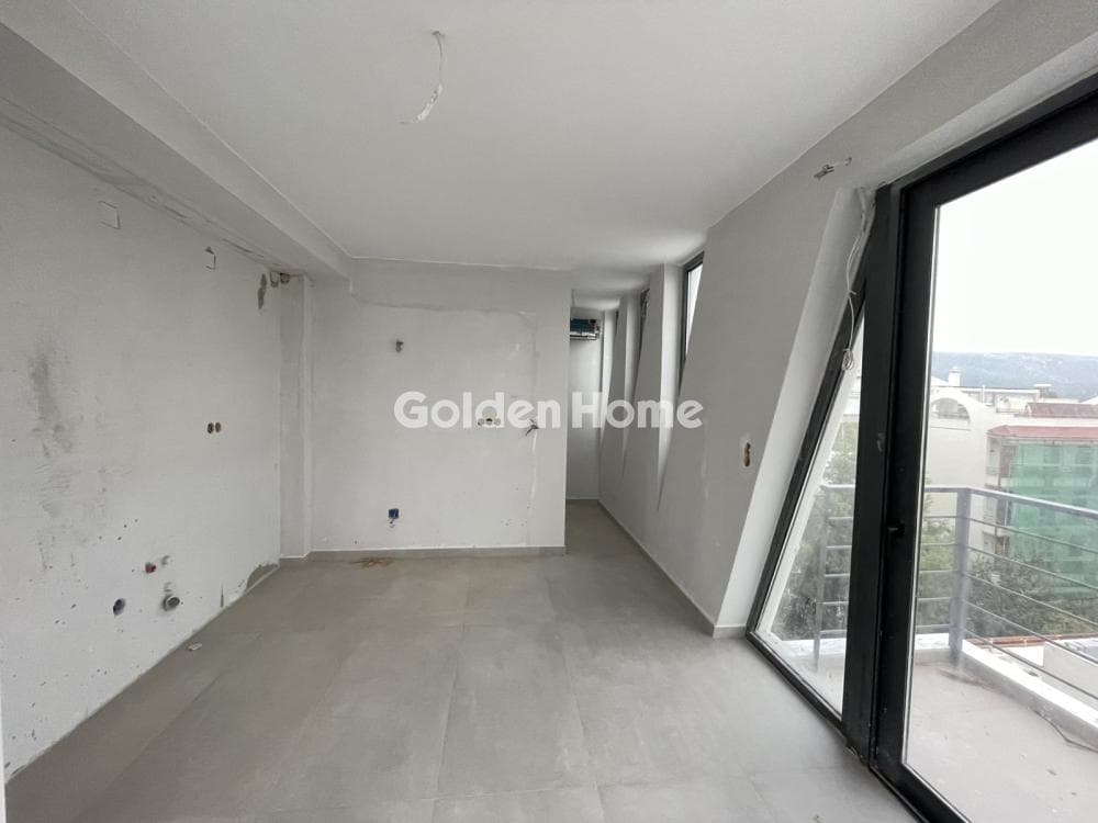 Apartment in Agios Georgios, Neo Psichiko — Photo 4 of 9