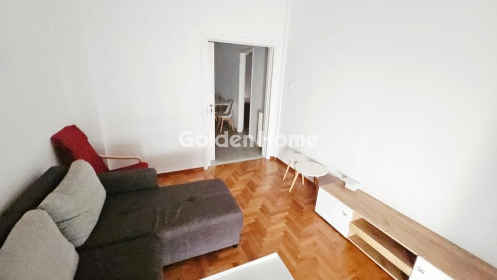 Apartment in Plateia Koliatsou, Patision - Acharnon — Photo 2 of 17
