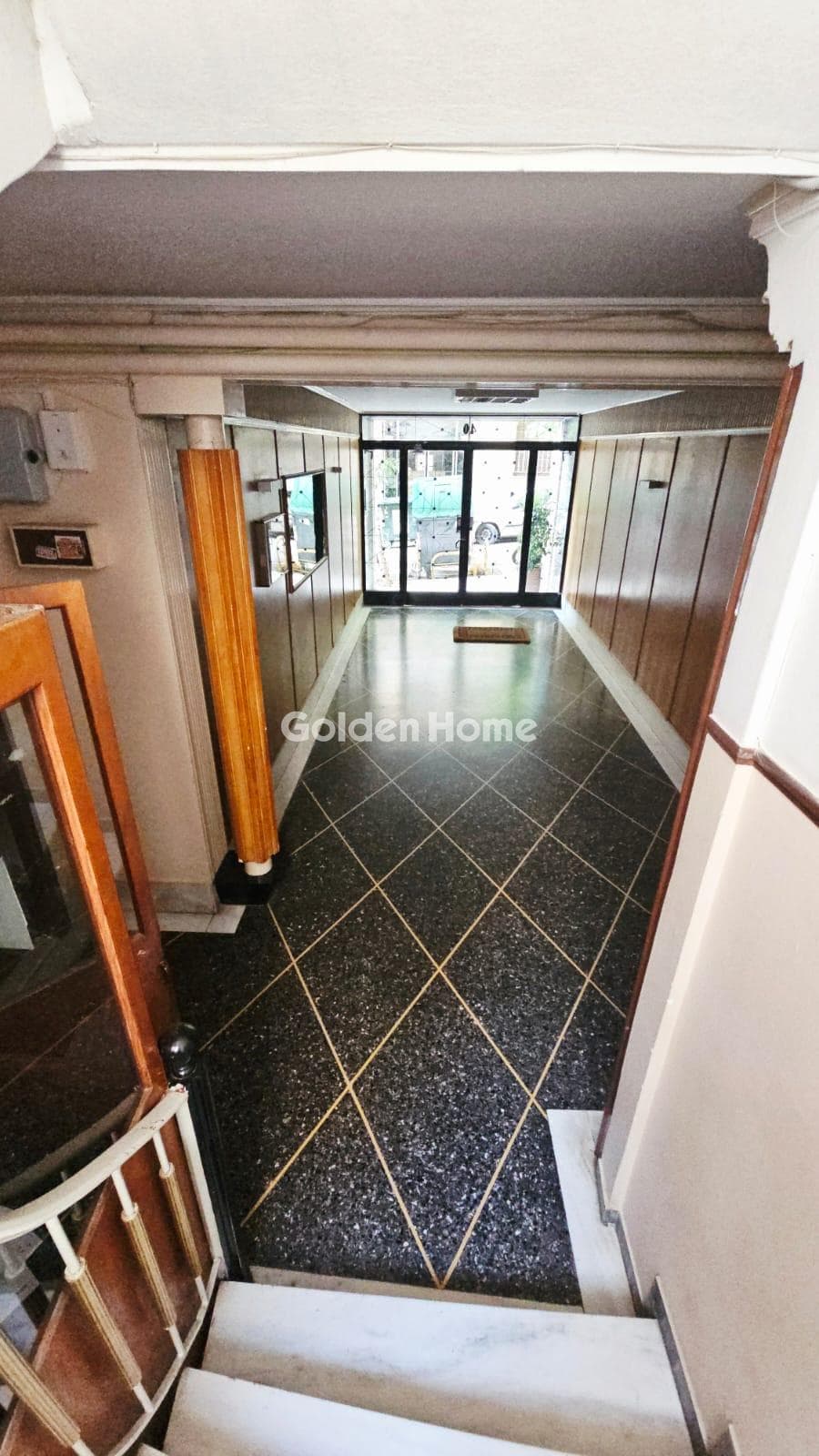 Apartment in Plateia Koliatsou, Patision - Acharnon — Photo 15 of 17