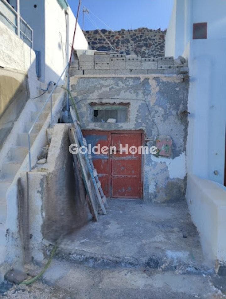Parcel in Oia, Santorini — Photo 3 of 4