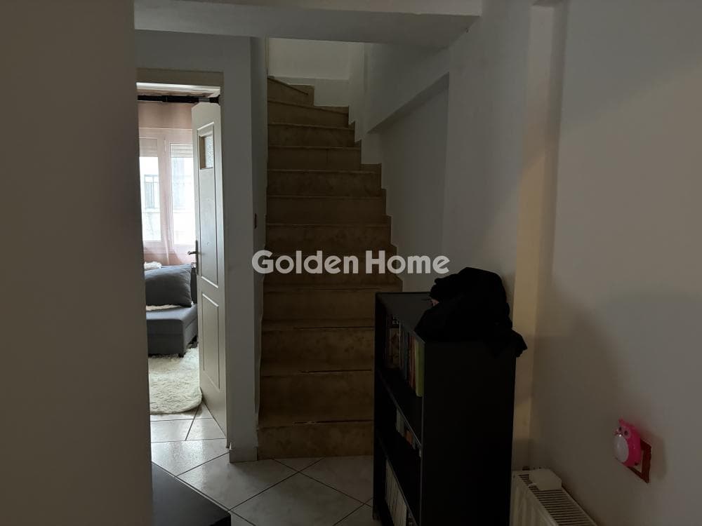 Apartment in Agios Ioannis Chrisostomos, Nikaia — Photo 9 of 14