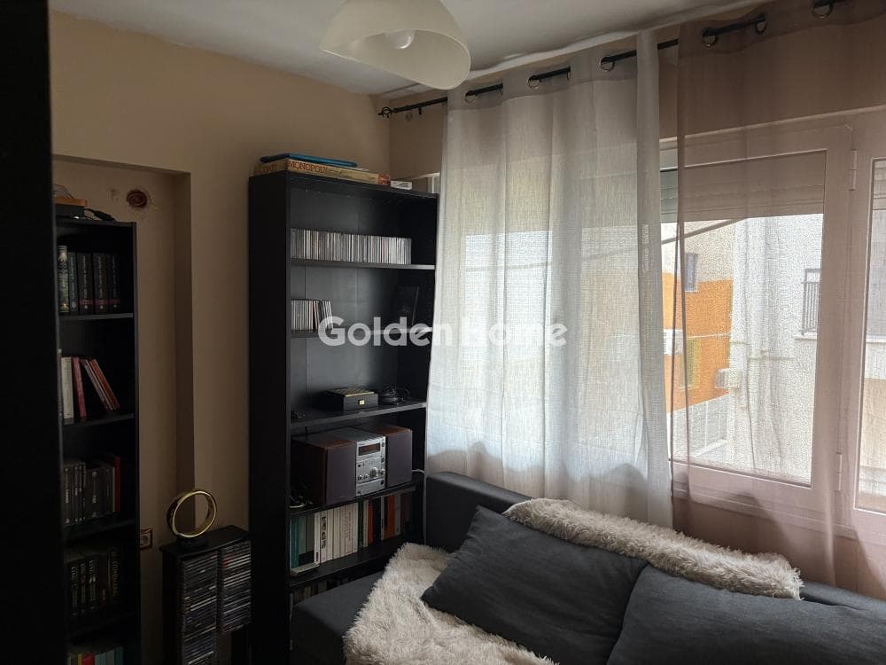 Apartment in Agios Ioannis Chrisostomos, Nikaia — Photo 7 of 14