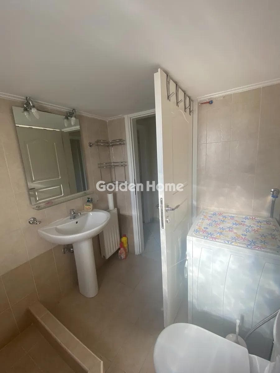 Apartment in Evaggelistria, Nikaia — Photo 13 of 17