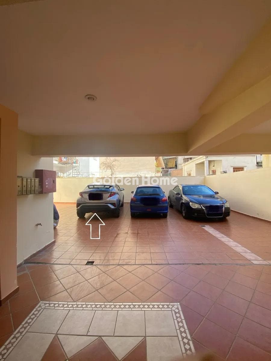 Apartment in Evaggelistria, Nikaia — Photo 17 of 17