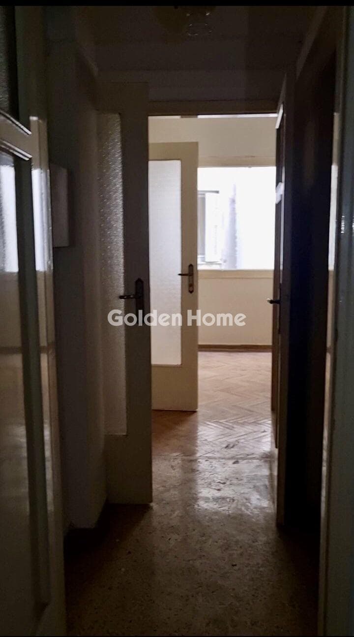Apartment in Omonoia, Kentro — Photo 7 of 11