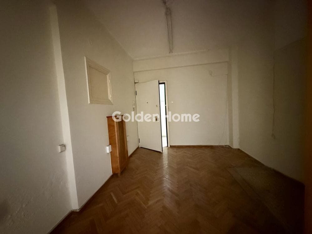 Apartment in Omonoia, Kentro — Photo 4 of 11