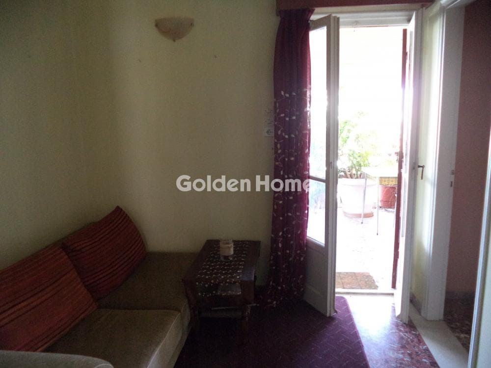 Apartment in Center, Aigio — Photo 3 of 20