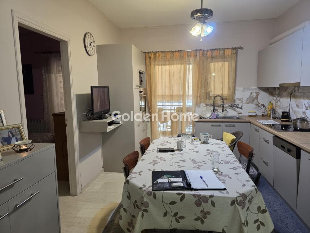 Apartment in Agios Georgios, Nikaia — Photo 3 of 28