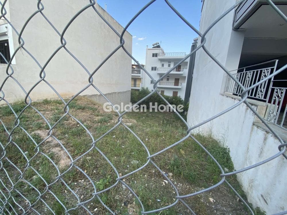 Οικόπεδο στην Κηπούπολη, Πετρούπολη — Φωτογραφία 1 από 2
