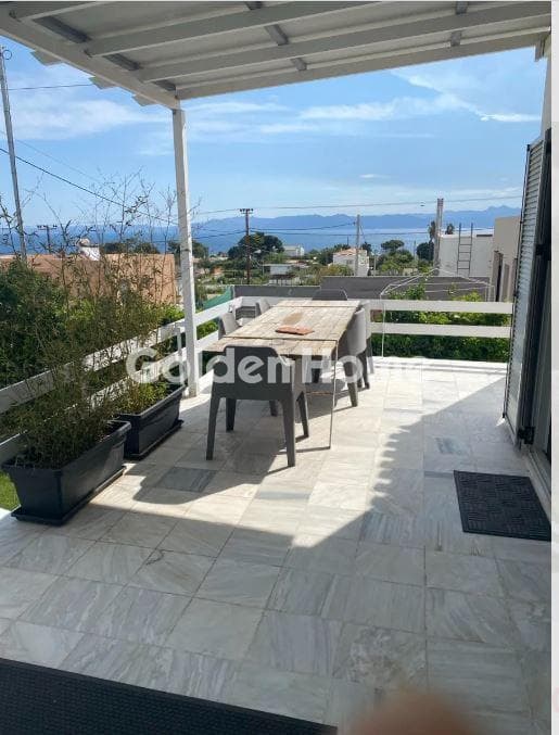 House in Agios Nikolaos, Rafina — Photo 1 of 13