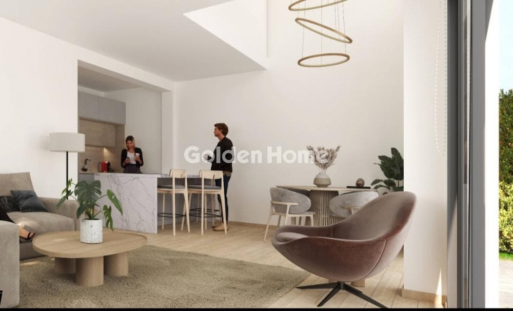 Apartment in Pefkakia, Agia Paraskevi — Photo 2 of 4