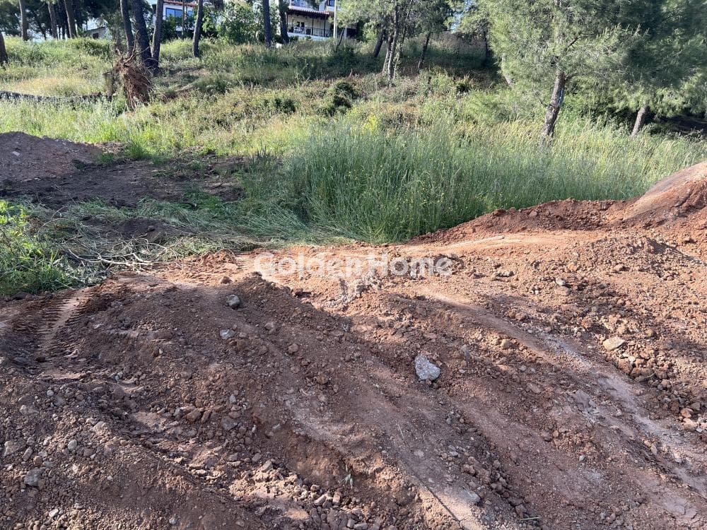 Building Plot in Agia Paraskevi, Agios Stefanos — Photo 1 of 3