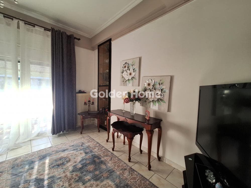 Apartment in Plateia Koliatsou, Patision - Acharnon — Photo 2 of 17