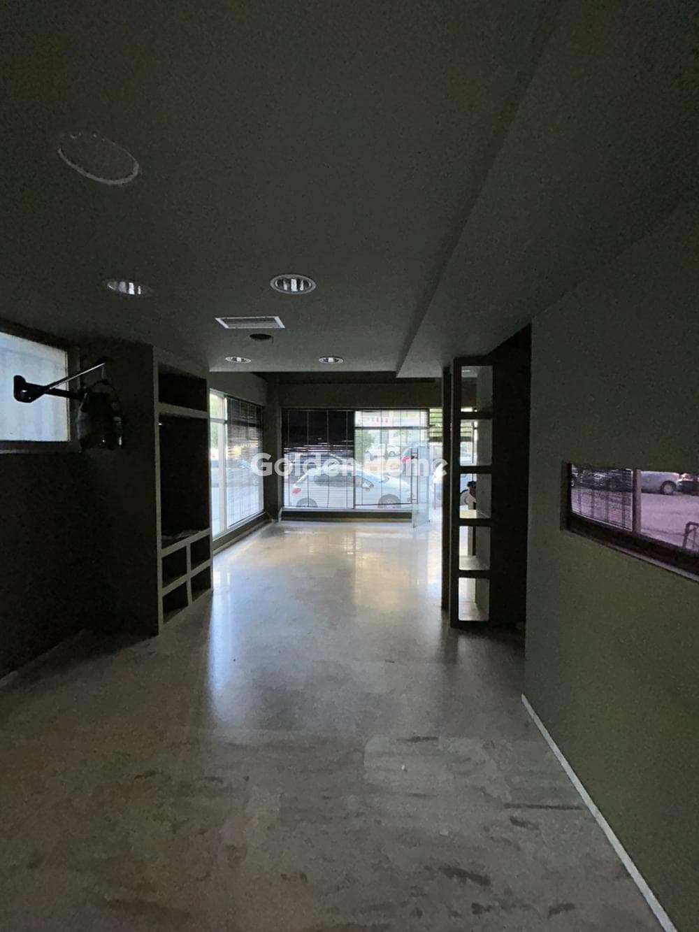 Retail Store in Agios Sostis, Neos Kosmos — Photo 13 of 20