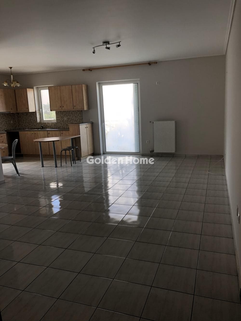 Apartment in Center, Lavrio — Photo 3 of 8