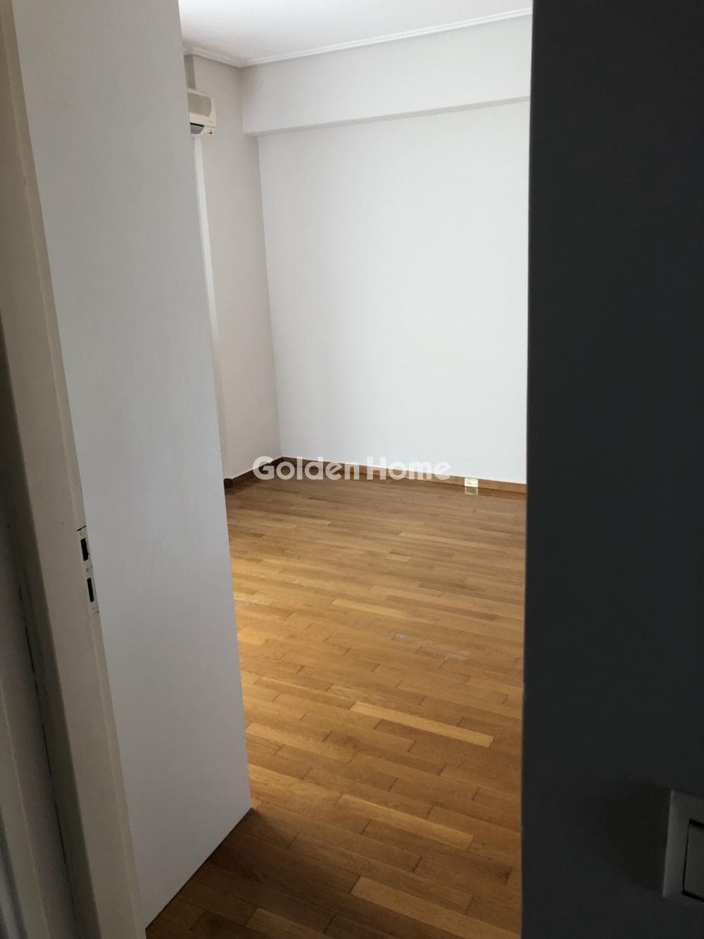 Apartment in Center, Lavrio — Photo 7 of 8