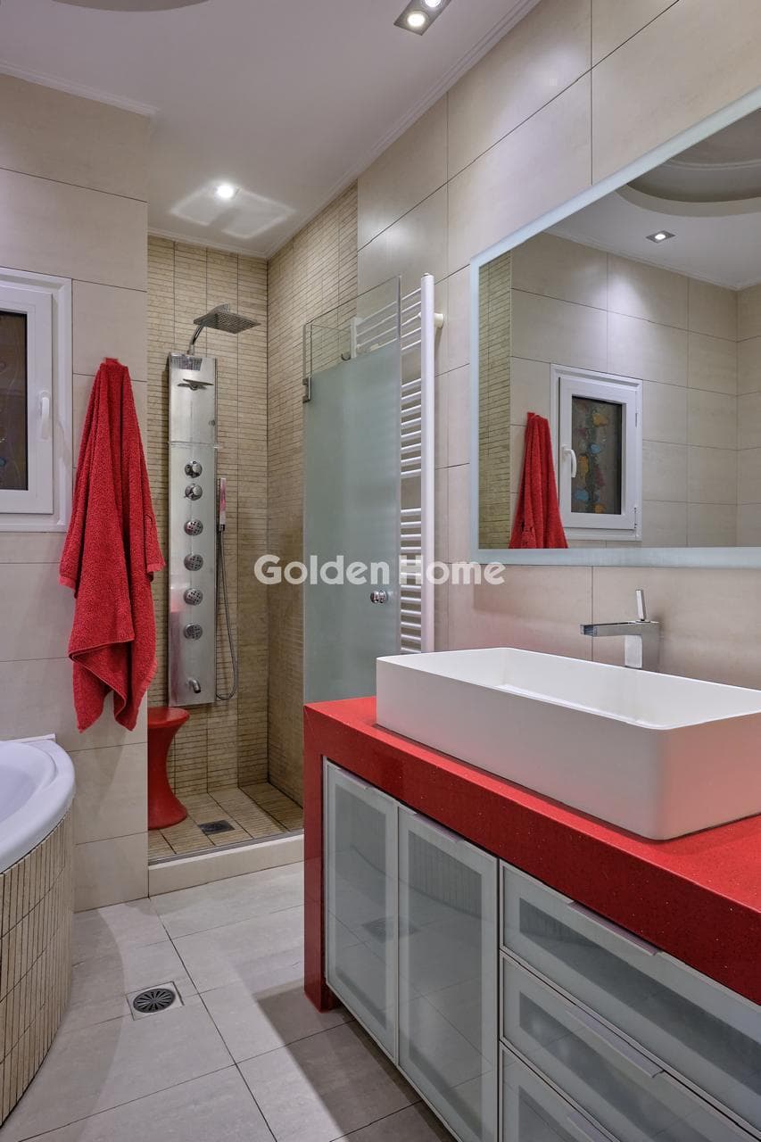 Apartment in Exarcheia, Exarchia - Neapoli — Photo 8 of 15