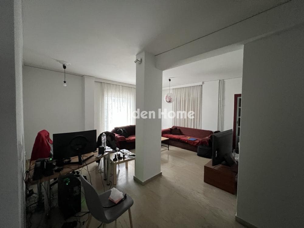 Apartment in Paradeisos, Marousi — Photo 1 of 9