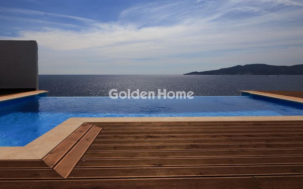 House in Mikrolimano, Lavrio — Photo 32 of 46