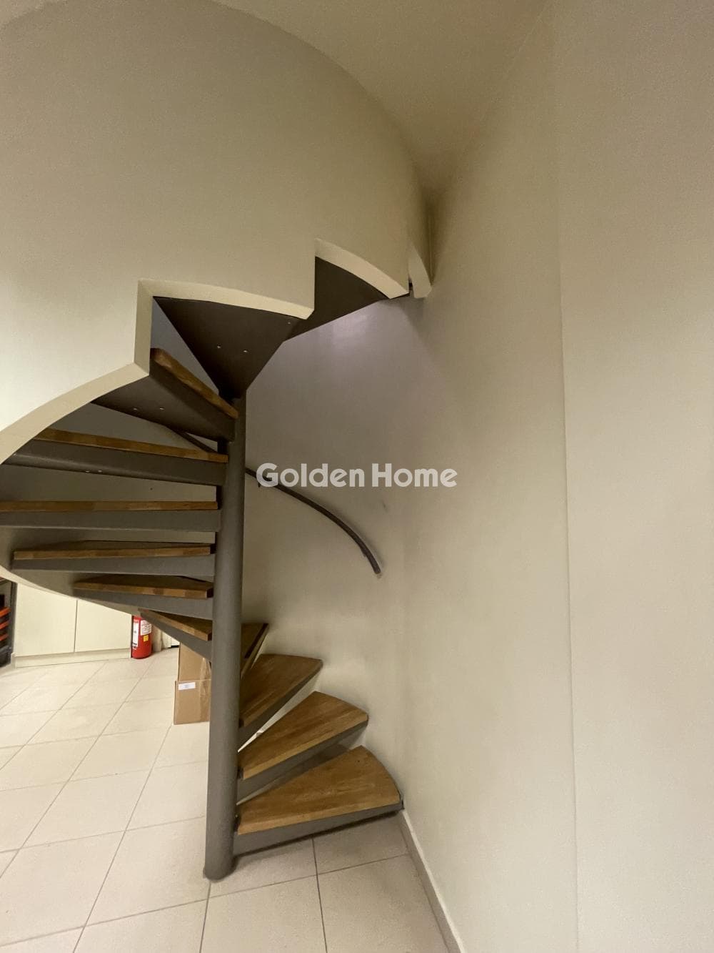 Retail Store in Pirnari, Glyfada — Photo 4 of 6