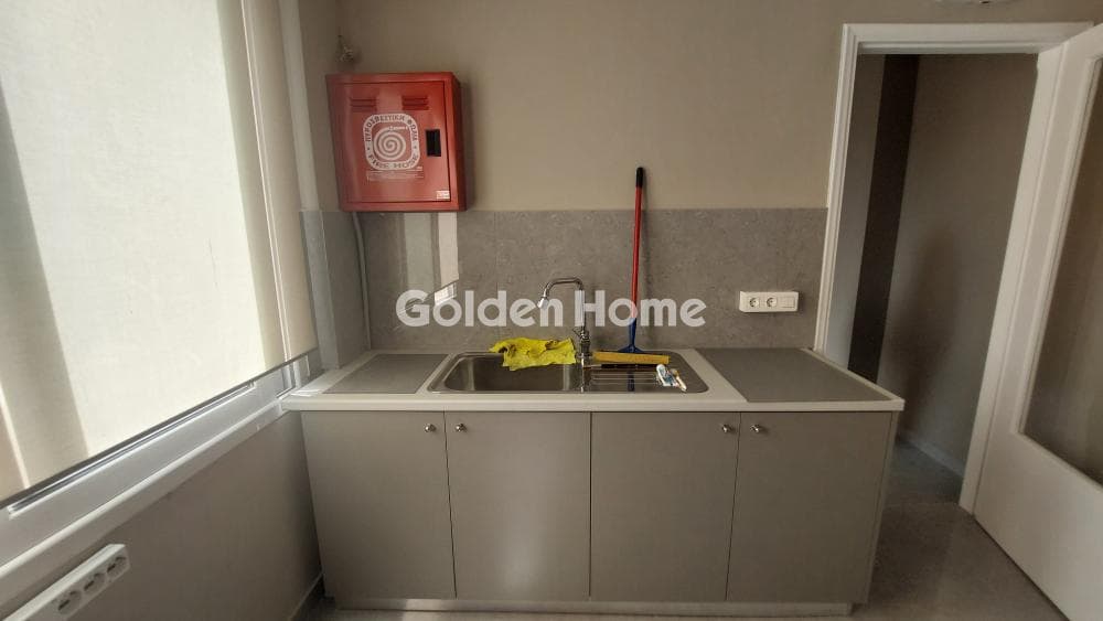 Γραφείο στην Πλατεία Κάνιγγος, Εξάρχεια - Νεάπολη — Φωτογραφία 10 από 15