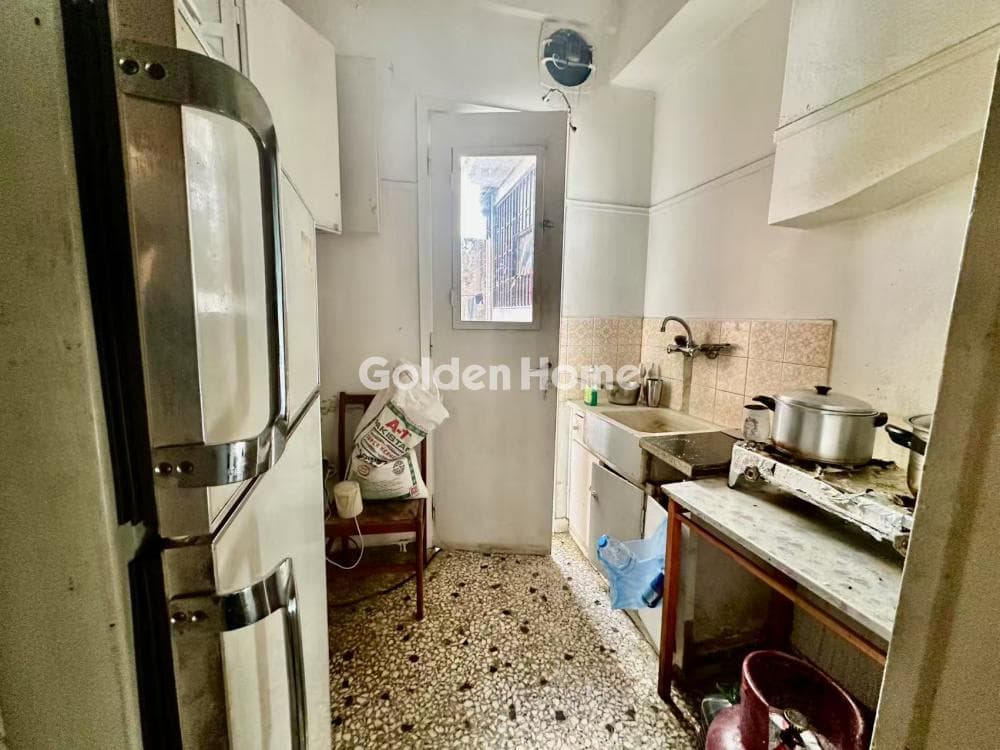 Apartment in Strefi, Exarchia - Neapoli — Photo 2 of 3