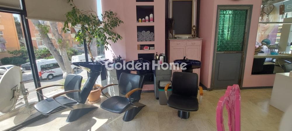 Retail Store in Vlachou, Nea Ionia — Photo 6 of 21