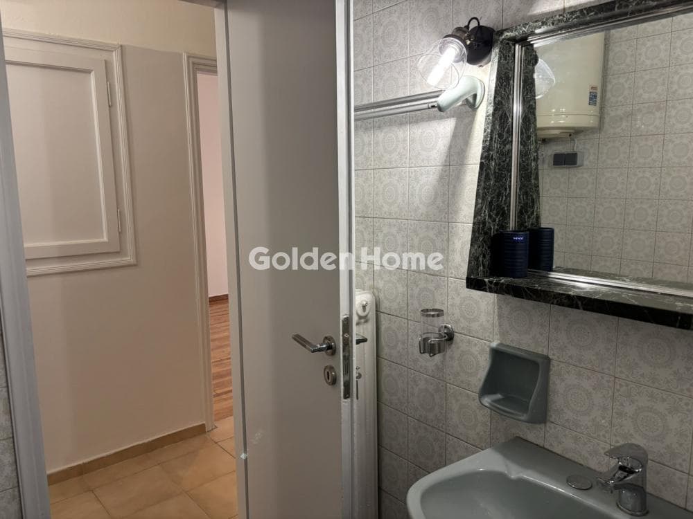 Apartment in Plateia Vathis, Kentro — Photo 12 of 18