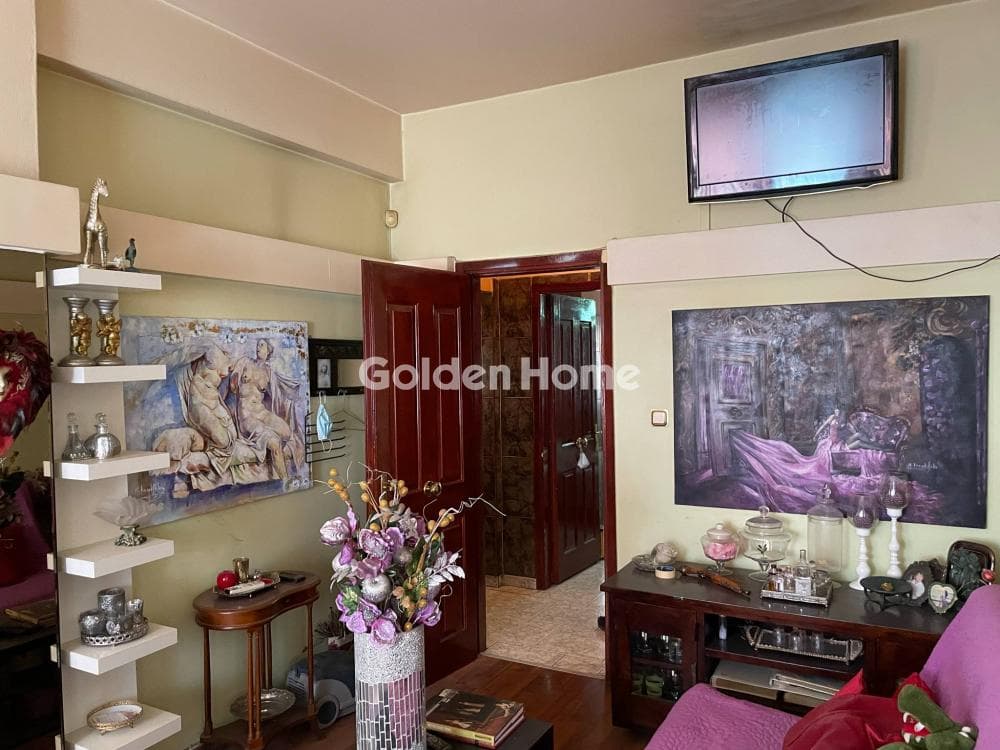 Office in Platia Koumoundourou, Kentro — Photo 9 of 16