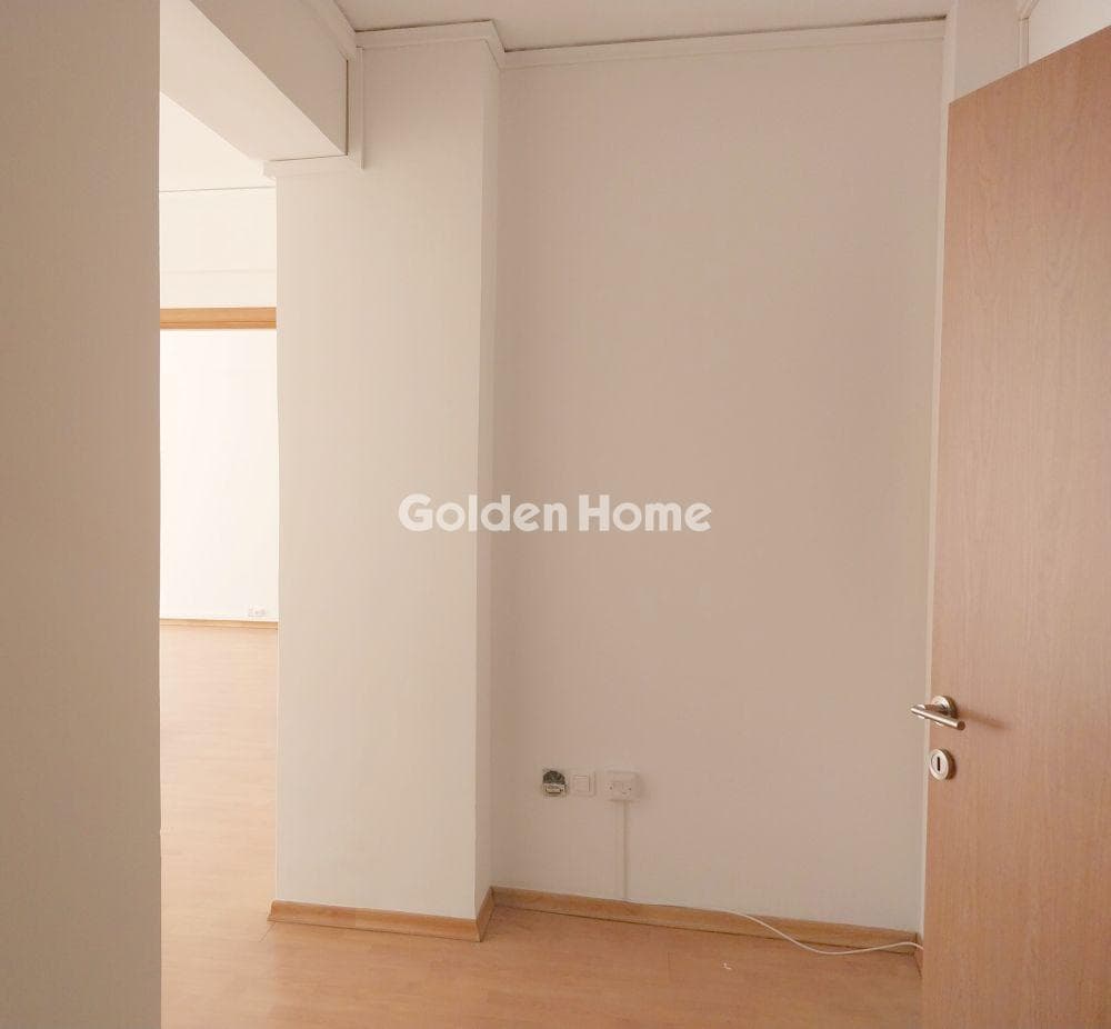 Office in Palia Vouli, Kentro — Photo 6 of 11