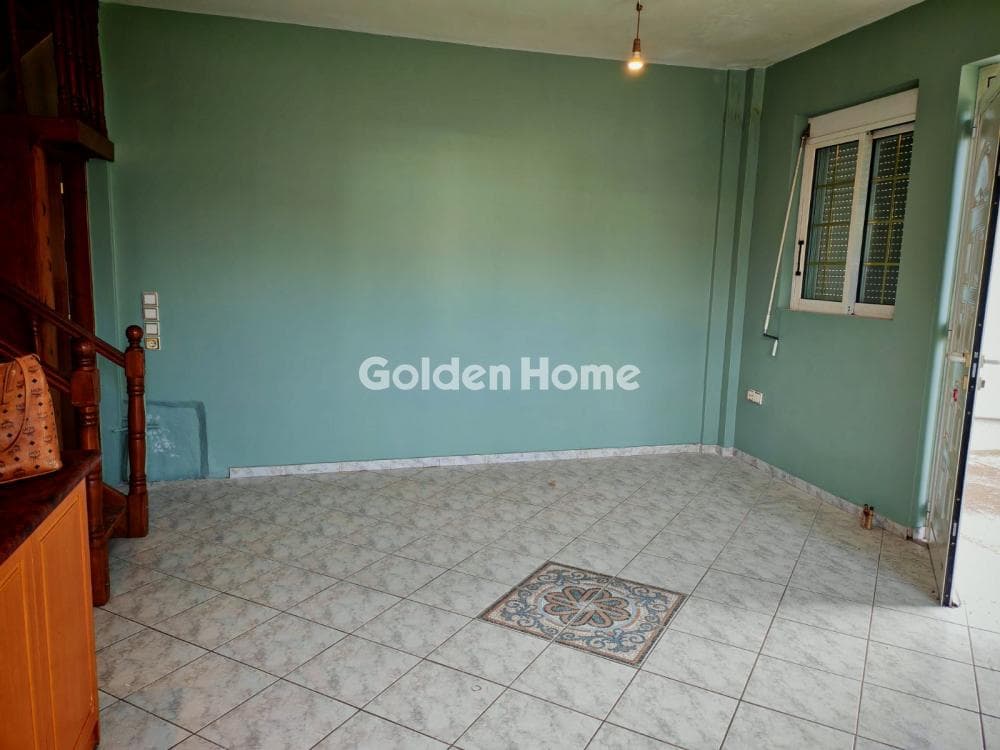 House in Kato Charvati, Pallini — Photo 1 of 15