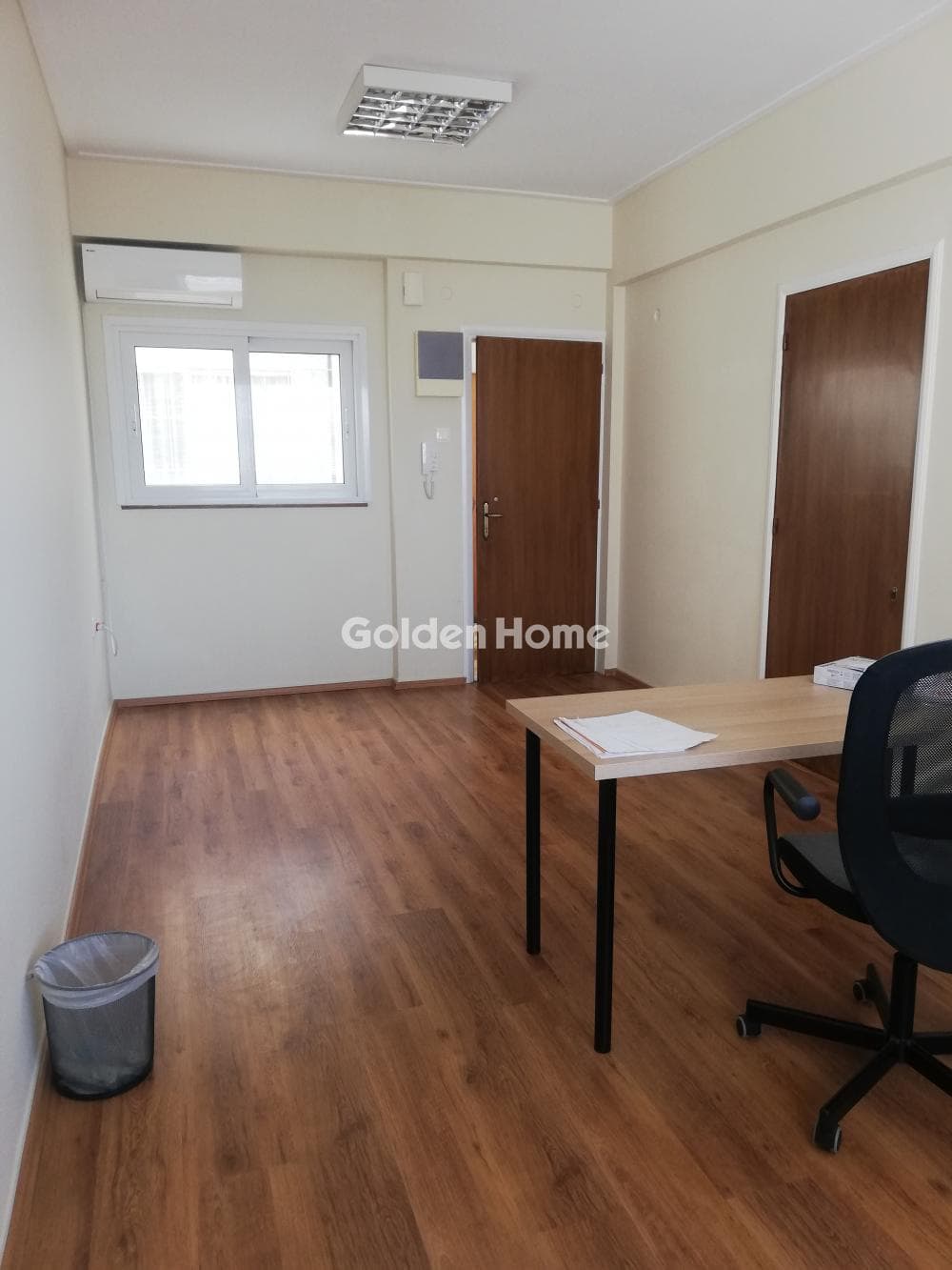 Office in Platia Kanigos, Exarchia - Neapoli — Photo 5 of 19