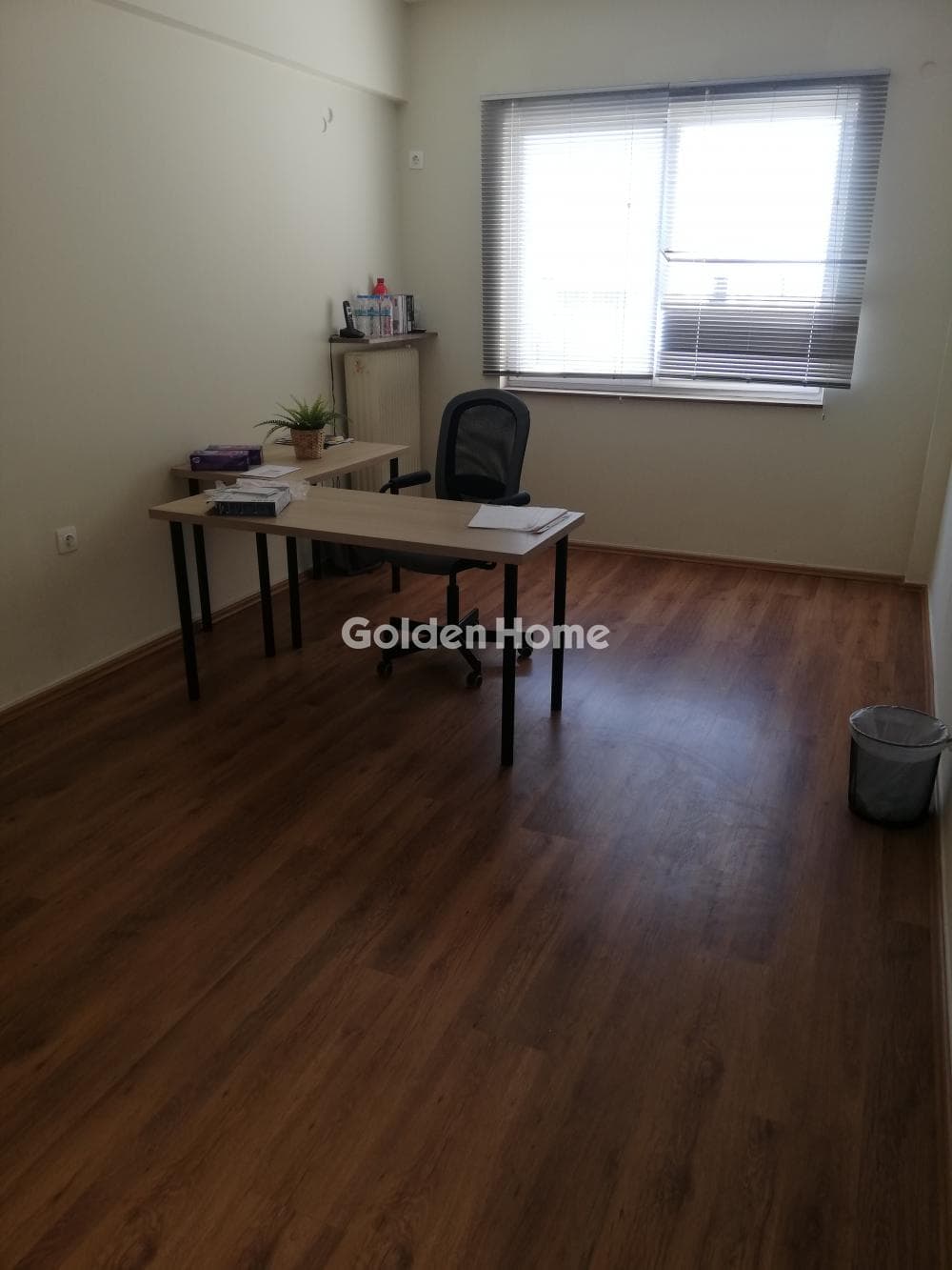 Office in Platia Kanigos, Exarchia - Neapoli — Photo 3 of 19