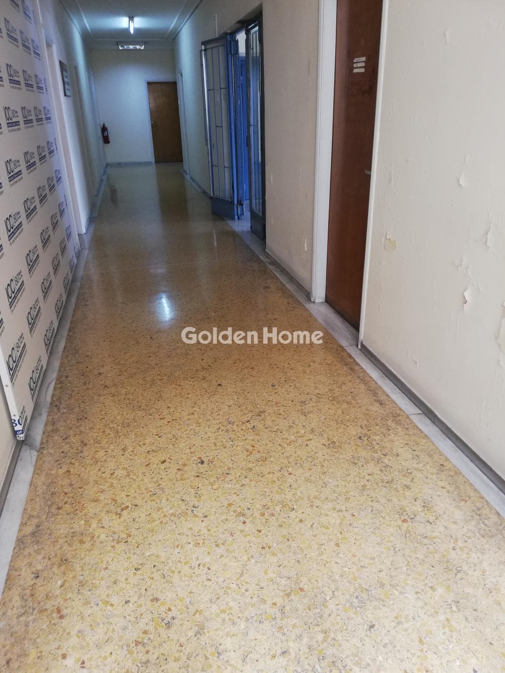 Office in Platia Kanigos, Exarchia - Neapoli — Photo 17 of 19