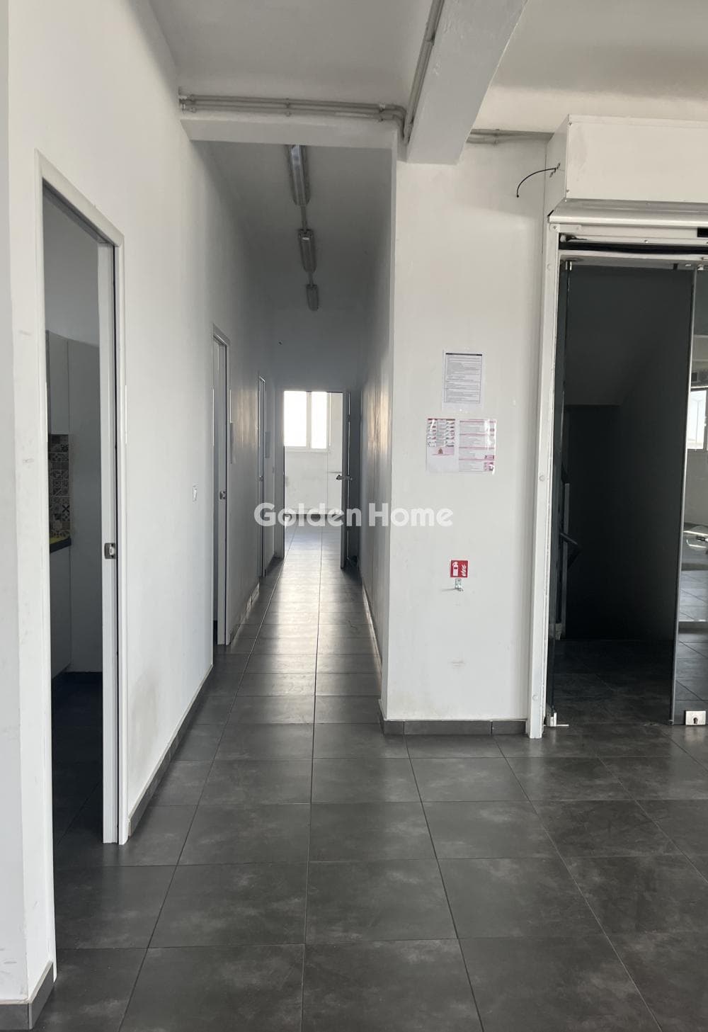 Office in Neo Aigaleo, Aigaleo — Photo 9 of 11