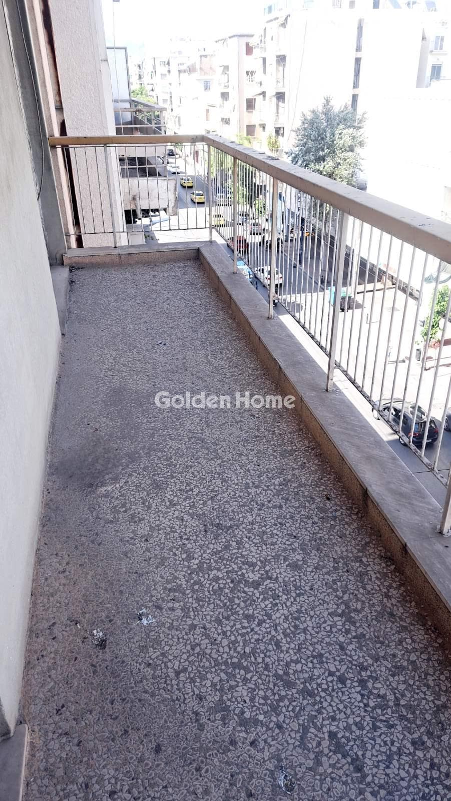 Apartment in Plateia Koliatsou, Patision - Acharnon — Photo 1 of 13