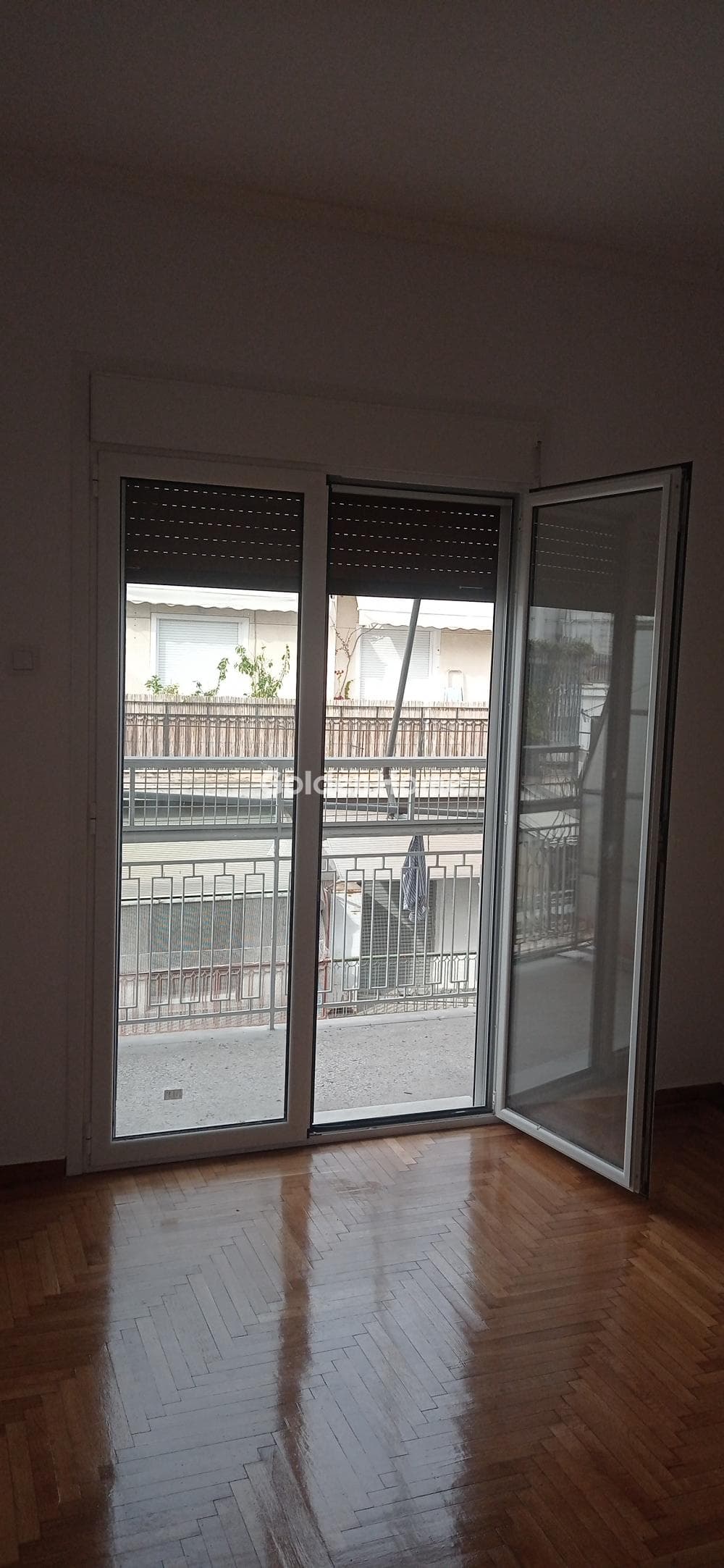 Apartment in Plateia Vathis, Kentro — Photo 2 of 10