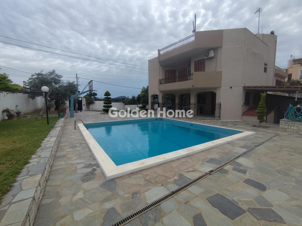 House in Agios Nikolaos, Rafina — Photo 1 of 49
