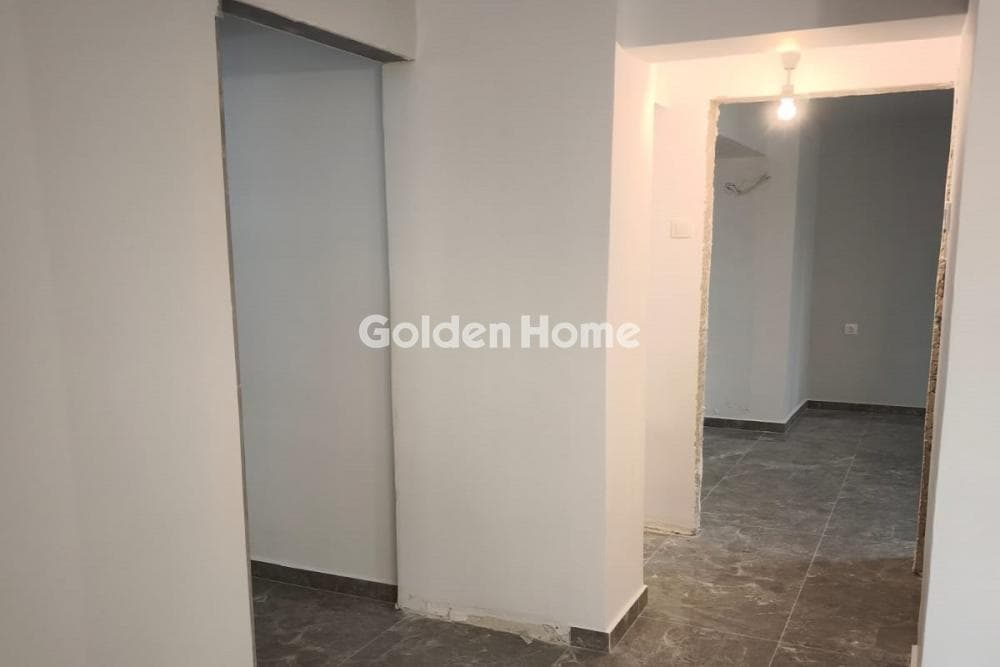 Apartment in Alsos, Nea Smyrni — Photo 2 of 11