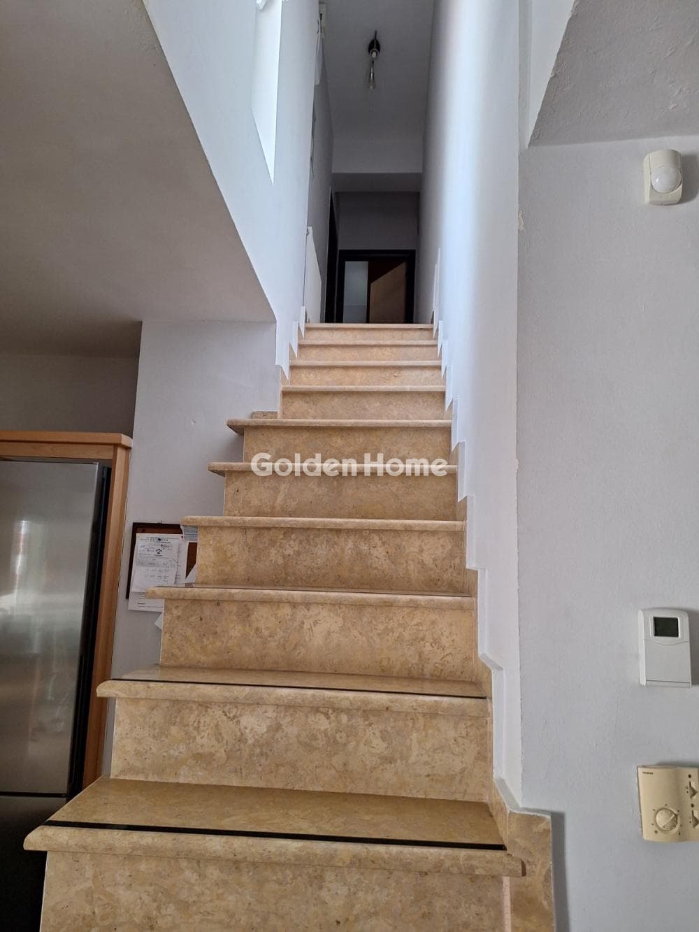 Apartment in Aspra Chomata, Nikaia — Photo 8 of 21