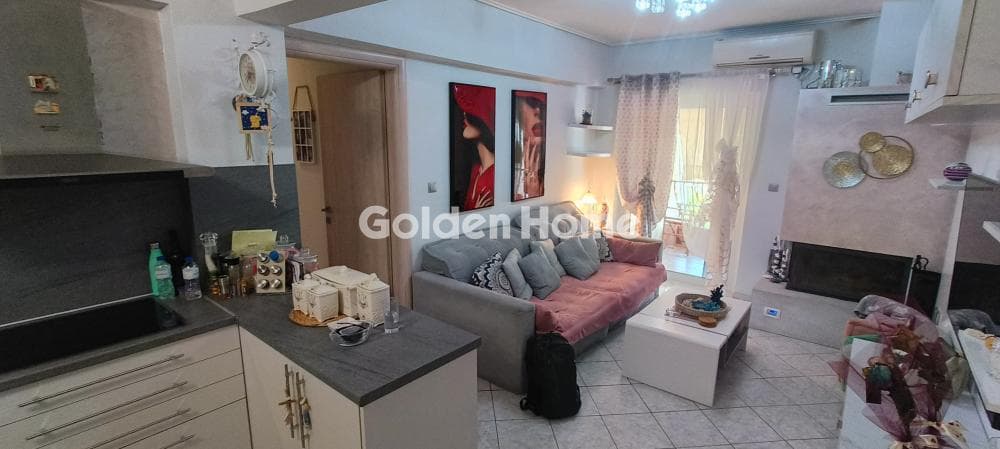 Apartment in Kaminia, Piraeus — Photo 1 of 30