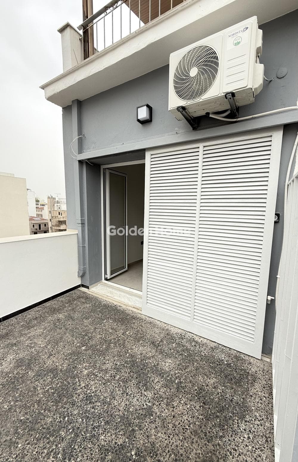Apartment in Omonoia, Kentro — Photo 13 of 37